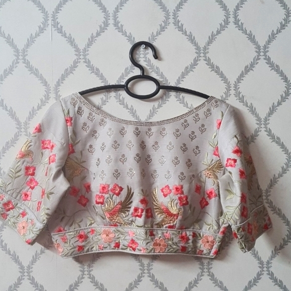 Lehenga set. - Picture 3 of 9